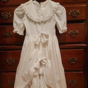 White Eyelet Girls Dress, Size 7